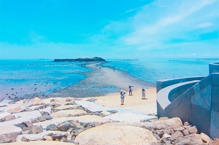 奎壁山摩西分海